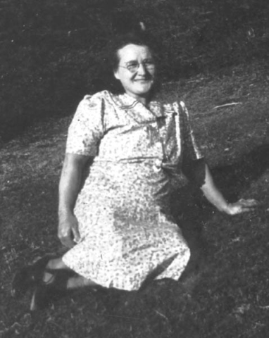 405: Laura (Reddy) DeLurey. (circa 1948-1954) [courtesy of Anita (Delurey) Corcoran]  - daughter of James Reddy &amp;amp; Mary Anne Murphy, married Joseph Delurey